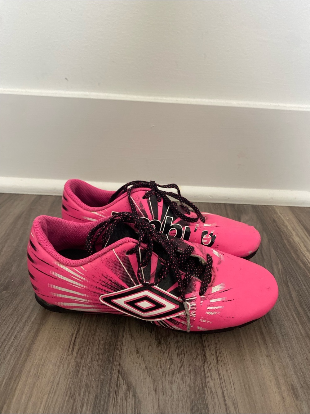 Umbro Hot Pink and Black Soccer Cleats